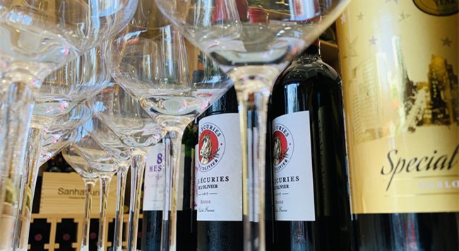 開(kāi)紅酒專賣(mài)店去哪里拿貨